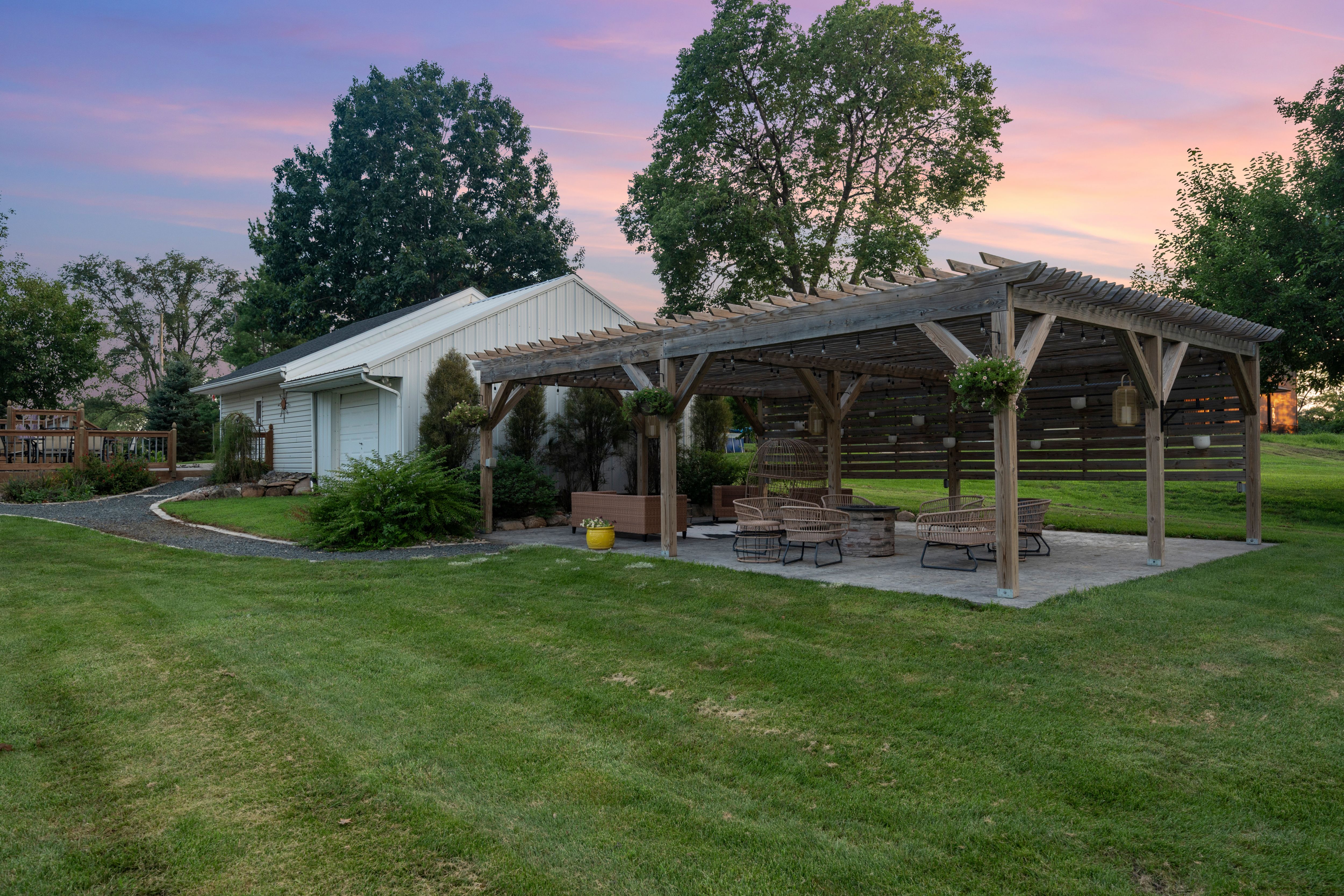 Listing Photo: 13069 Garst Trail, Indianola, IA 50125-57